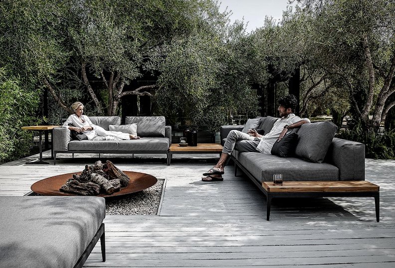 grid-modular-outdoor-sofa.jpg