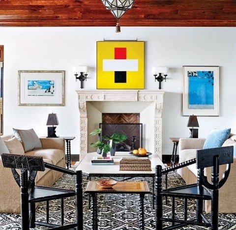 Someone recently asked us what our top 3 design tips are and we’re wrestling with the answer. The standards are always the same: mix vintage with new, keep a room interesting with varying heights and scales of its elements, lighting is more integral than you might think...but one of our three might likely be this - “original art is a must.” Whether it’s an antique landscape from the flea market or a De Kooning or a fantastic painting by your 8-year-old niece, get it on your walls. It will change your space as well as change your daily life in ineffable ways. @madelinedstuart brings it here in this Spanish Revival. .
.
#artlovers #artcollector #designinspiration #designlife #originalart #interiordesign #livingroomdecor #eclectichome